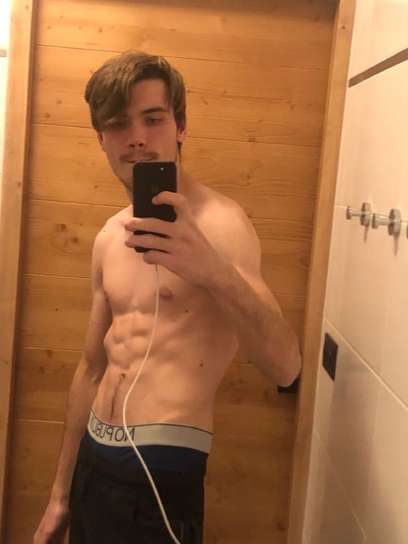 Jovani - Sites gay à Zeneggen Profil de Jovani, 37 ans, Sites gay à Zeneggen (Valais)