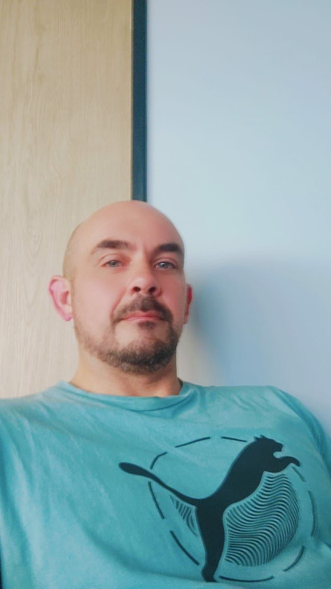 Nouri - Sites gay à S-chanf Profil de Nouri, 37 ans, Sites gay à S-chanf (Grisons)