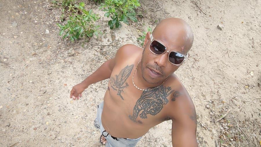 Profil de Eliaz, 42 ans, Sites gay à Buix (Jura)