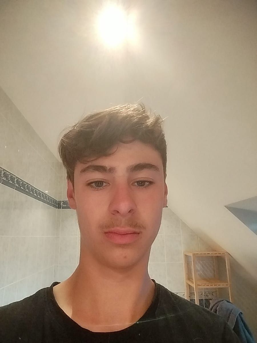 Profil de Rossano, 27 ans, Sites gay à Combremont-le-Grand (Vaud)