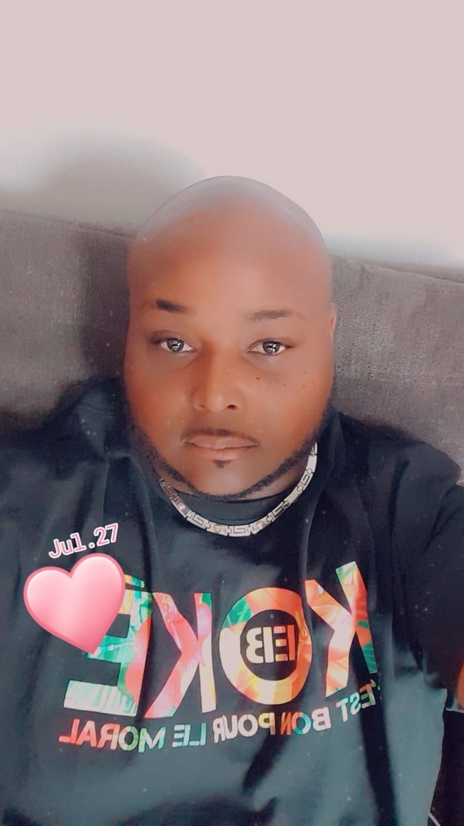 Darnel - Sites gay à Vésenaz Profil de Darnel, 23 ans, Sites gay à Vésenaz (Genève)