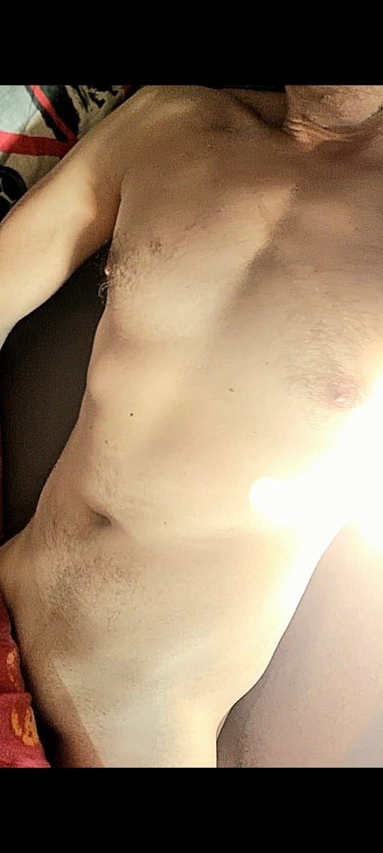 Makine - Sites gay à Ittigen Profil de Makine, 29 ans, Sites gay à Ittigen (Berne)