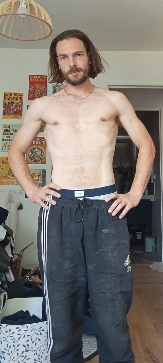 Keith - Sites gay à Blumenstein Profil de Keith, 26 ans, Sites gay à Blumenstein (Berne)