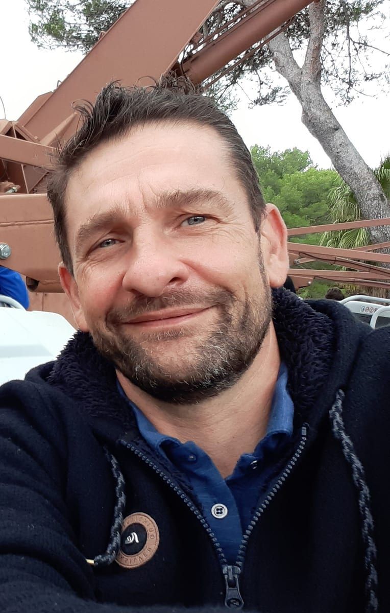 Souliman - Sites gay à Boltigen Profil de Souliman, 34 ans, Sites gay à Boltigen (Berne)