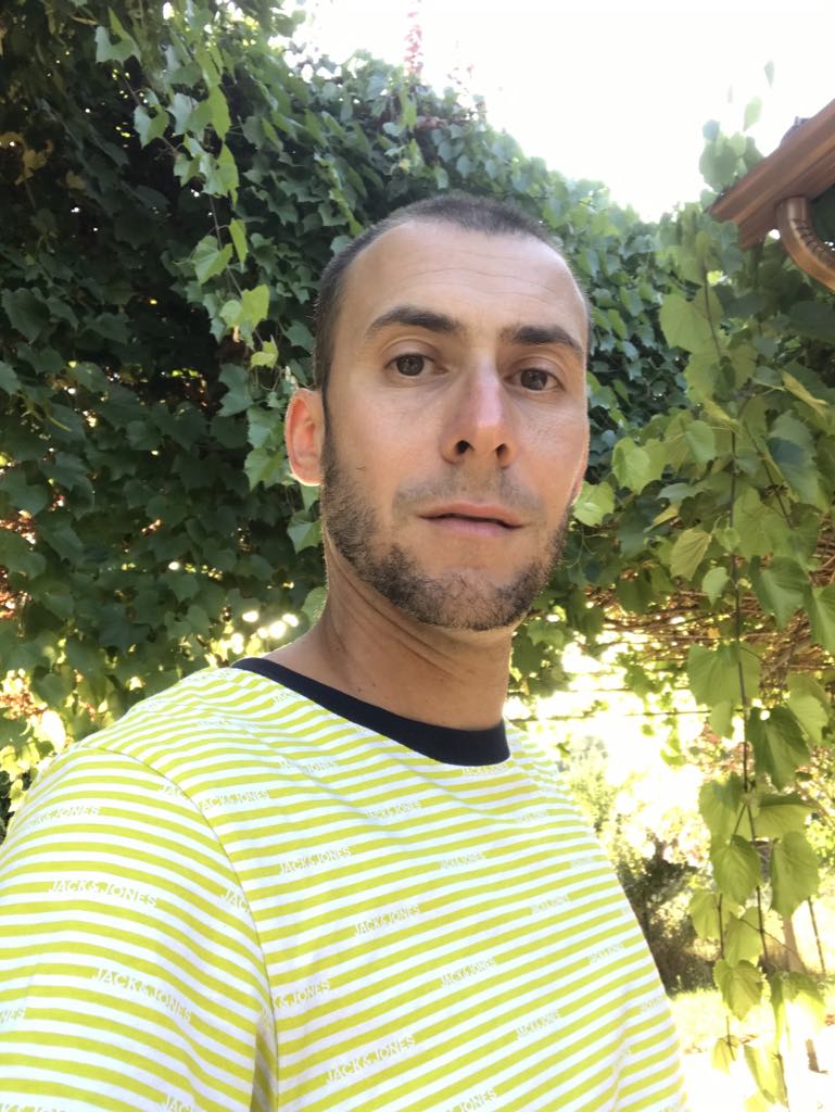 Muhamet - Sites gay à Bôle Profil de Muhamet, 27 ans, Sites gay à Bôle (Neuchâtel)