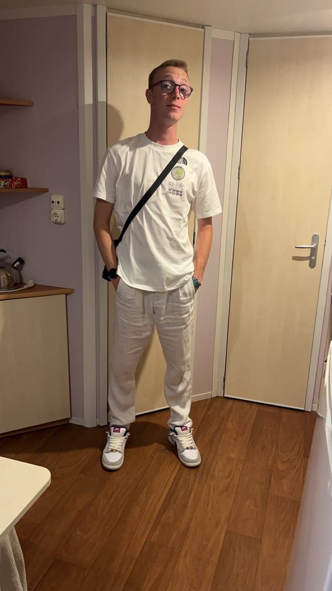 Liberto - Sites gay à Maseltrangen Profil de Liberto, 32 ans, Sites gay à Maseltrangen (Saint-Gall)