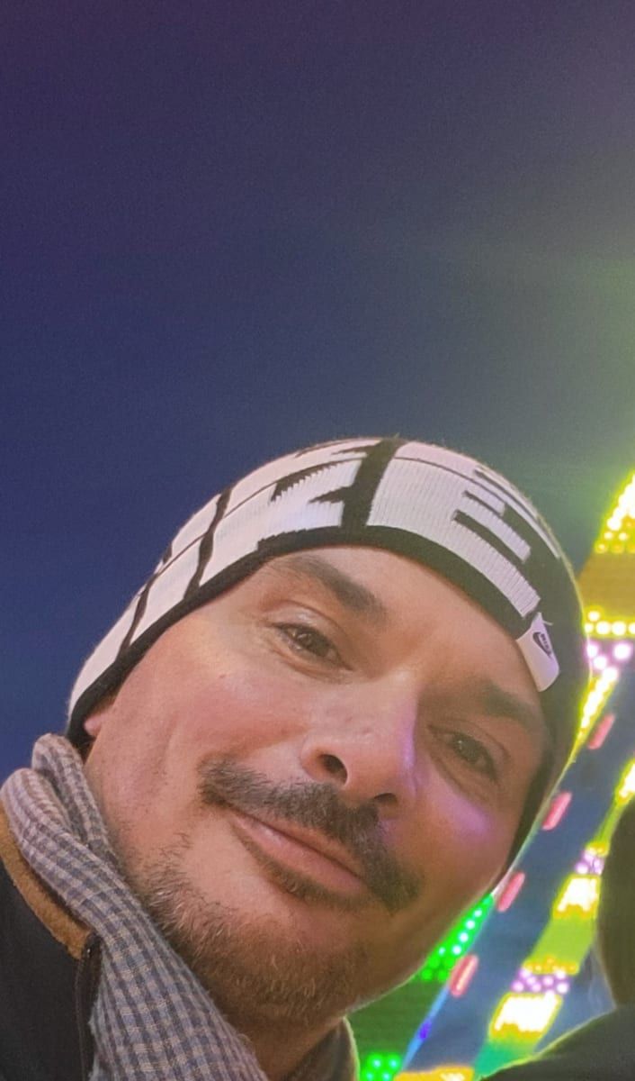 Yony - Sites gay à Berken Profil de Yony, 37 ans, Sites gay à Berken (Berne)