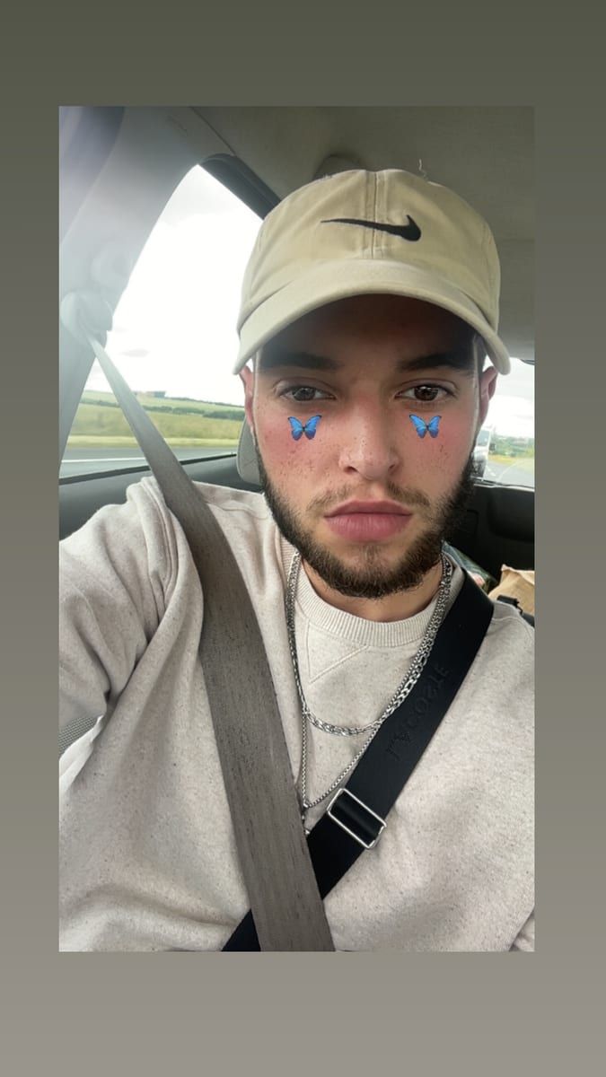 Mamadouba - Sites gay à Corcelles-le-Jorat Profil de Mamadouba, 34 ans, Sites gay à Corcelles-le-Jorat (Vaud)