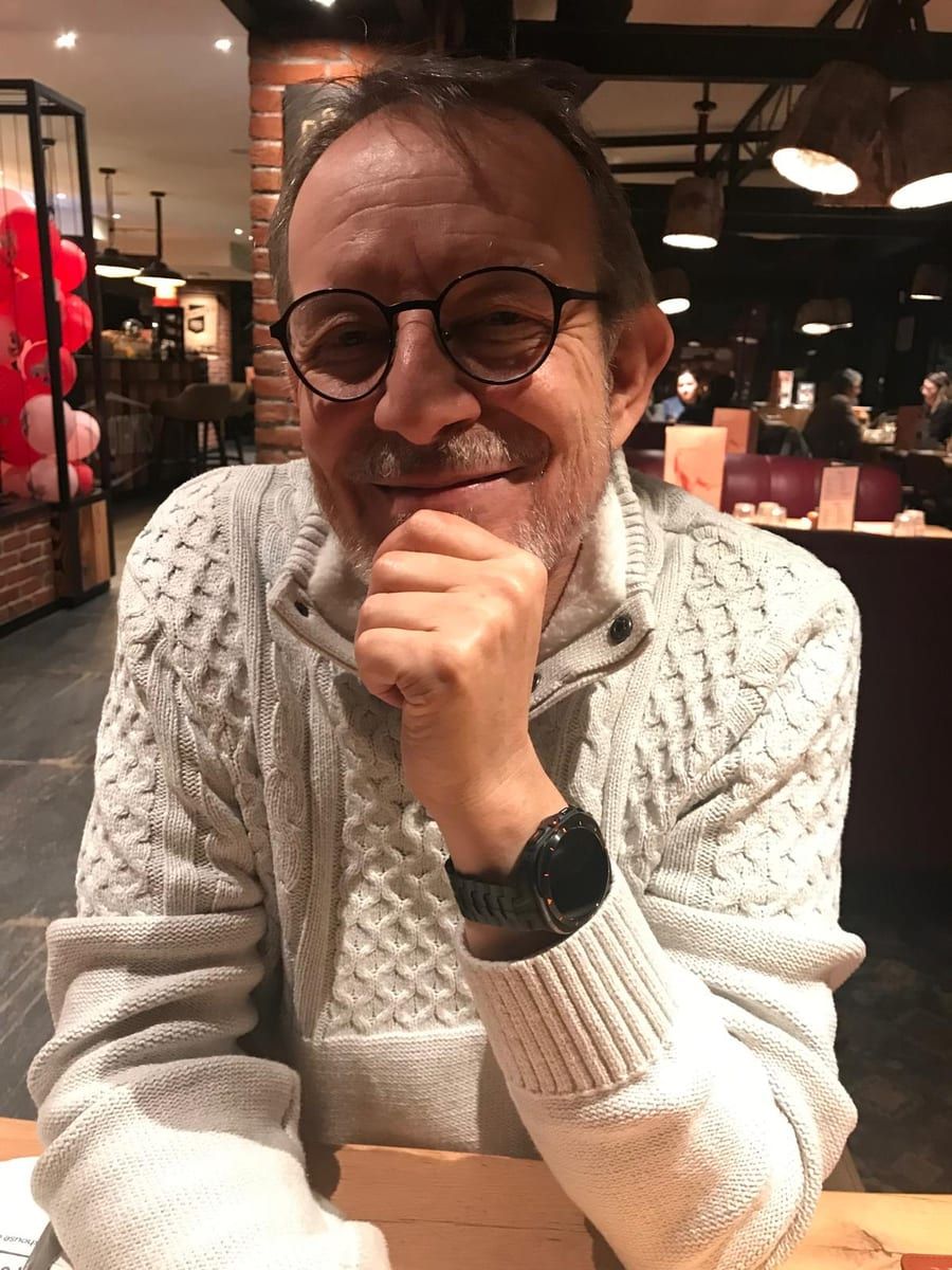 Bogdan - Sites gay à Arosa Profil de Bogdan, 40 ans, Sites gay à Arosa (Grisons)