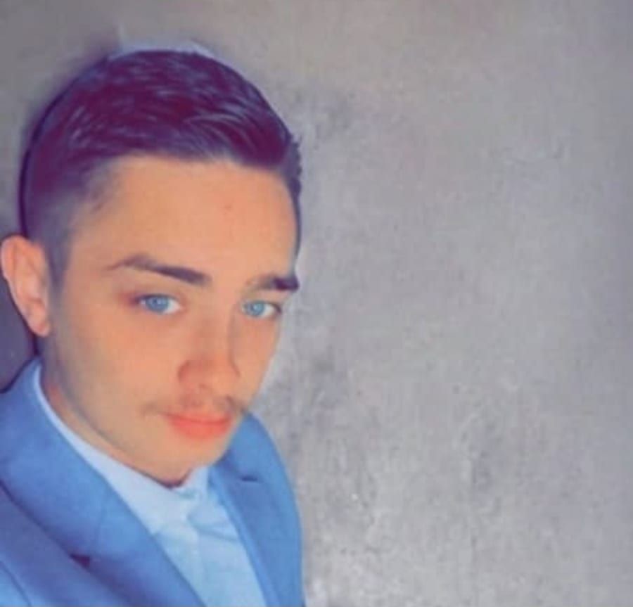 Adem - Sites gay à Fétigny Profil de Adem, 26 ans, Sites gay à Fétigny (Fribourg)