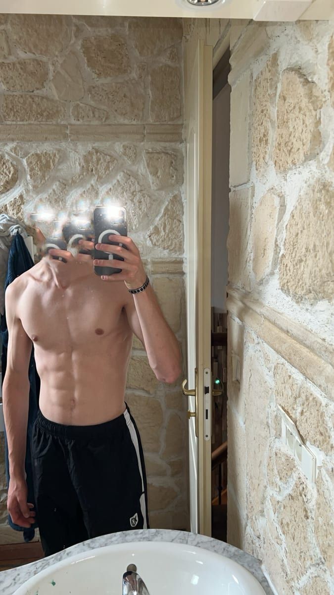 Anel - Sites gay à Soazza Profil de Anel, 41 ans, Sites gay à Soazza (Grisons)