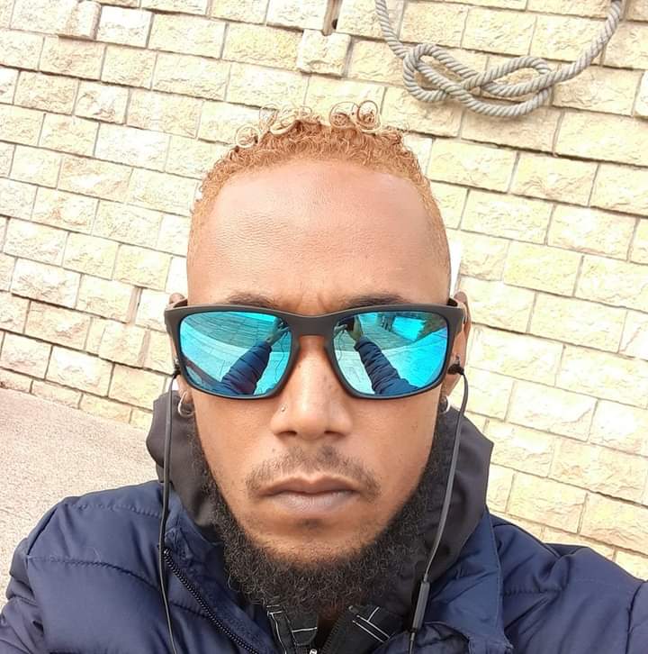 Guiliane - Sites gay à Borgnone Profil de Guiliane, 42 ans, Sites gay à Borgnone (Tessin)