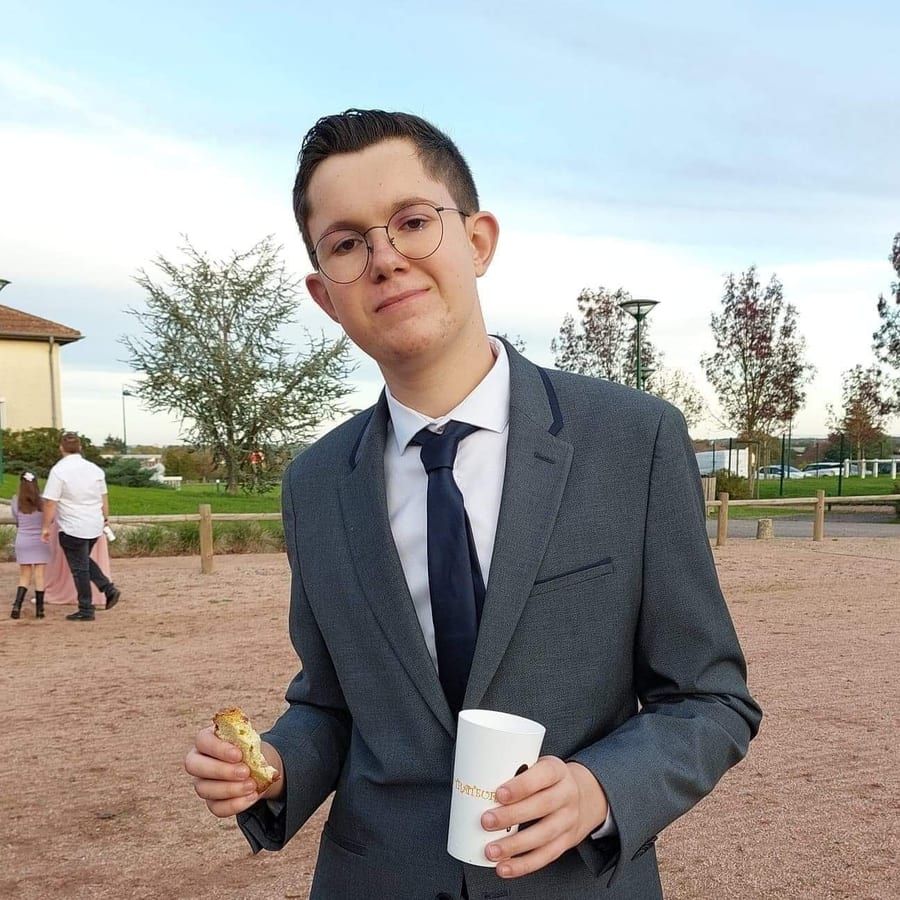 Profil de Adyl, 30 ans, Sites gay à Veyrier (Genève)