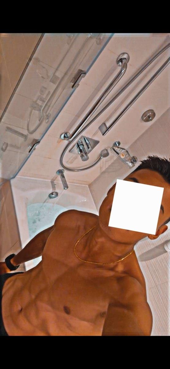 Mamby - Sites gay à Luzein Profil de Mamby, 29 ans, Sites gay à Luzein (Grisons)