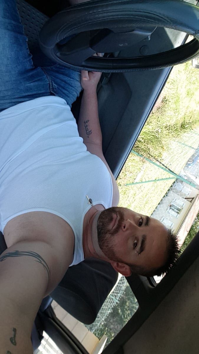 Leny - Sites gay à Killwangen Profil de Leny, 34 ans, Sites gay à Killwangen (Argovie)