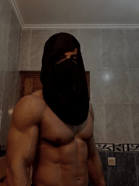 Darnell - Sites gay à Vésenaz Profil de Darnell, 27 ans, Sites gay à Vésenaz (Genève)