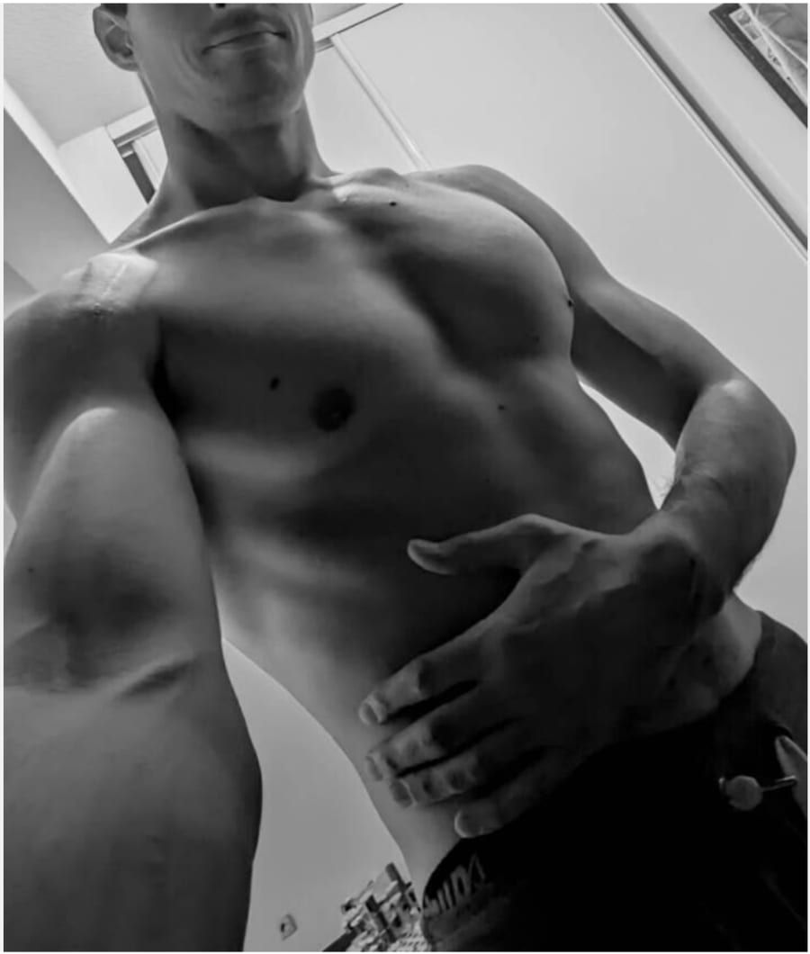 Eldin - Sites gay à Sagogn Profil de Eldin, 35 ans, Sites gay à Sagogn (Grisons)