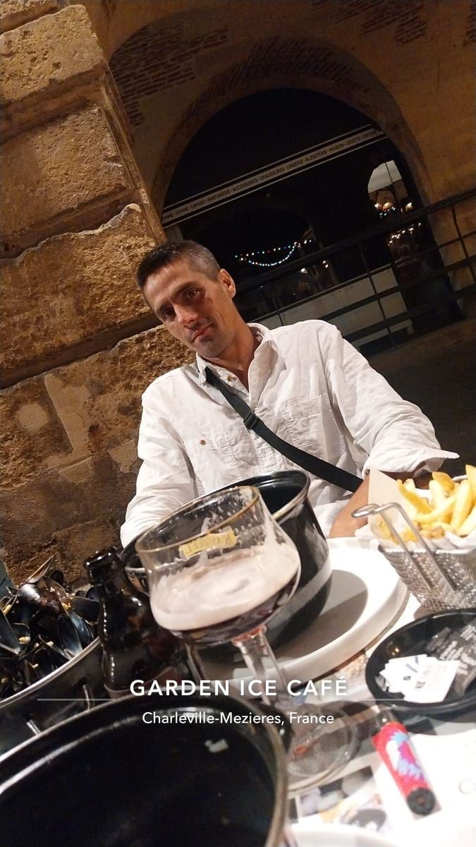 Houdhayfa - Sites gay à Perles Profil de Houdhayfa, 35 ans, Sites gay à Perles (Berne)