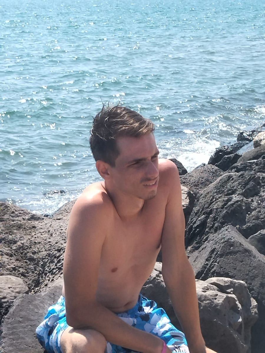 Gurvann - Sites gay à Sulz LU Profil de Gurvann, 39 ans, Sites gay à Sulz LU (Lucerne)