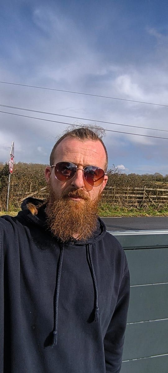 Okan - Sites gay à Degen Profil de Okan, 25 ans, Sites gay à Degen (Grisons)