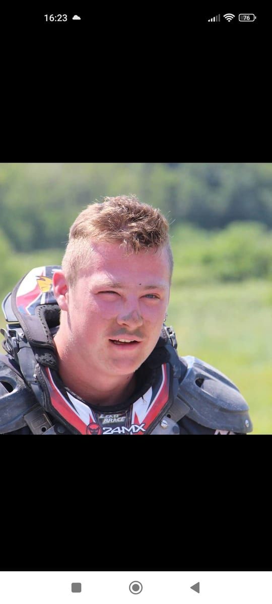 Lhacene - Sites gay à Lostallo Profil de Lhacene, 27 ans, Sites gay à Lostallo (Grisons)