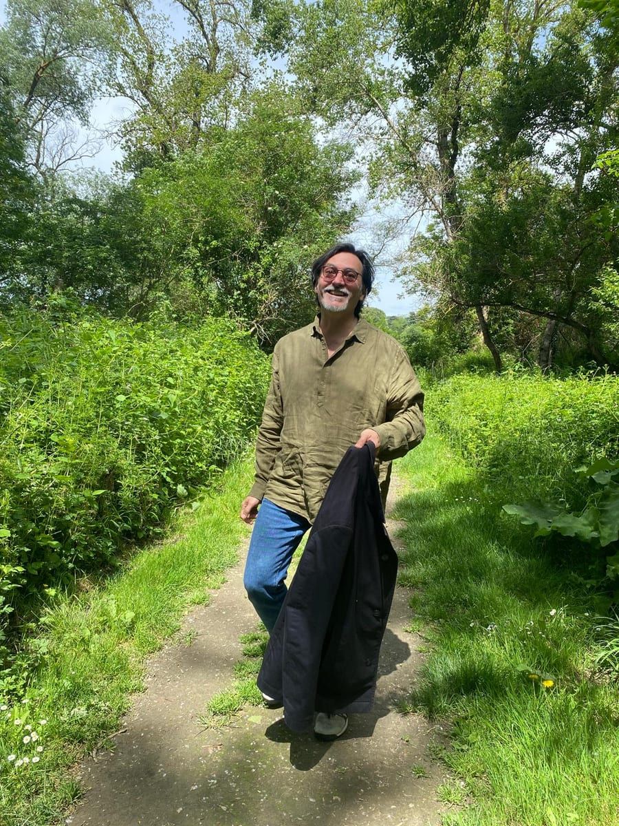 Rouan - Sites gay à Farnern Profil de Rouan, 28 ans, Sites gay à Farnern (Berne)