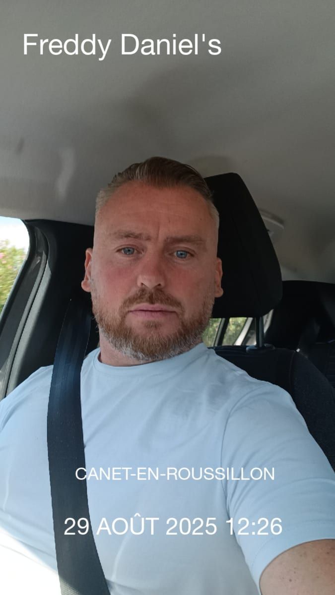 Angueran - Sites gay à Mörigen Profil de Angueran, 26 ans, Sites gay à Mörigen (Berne)