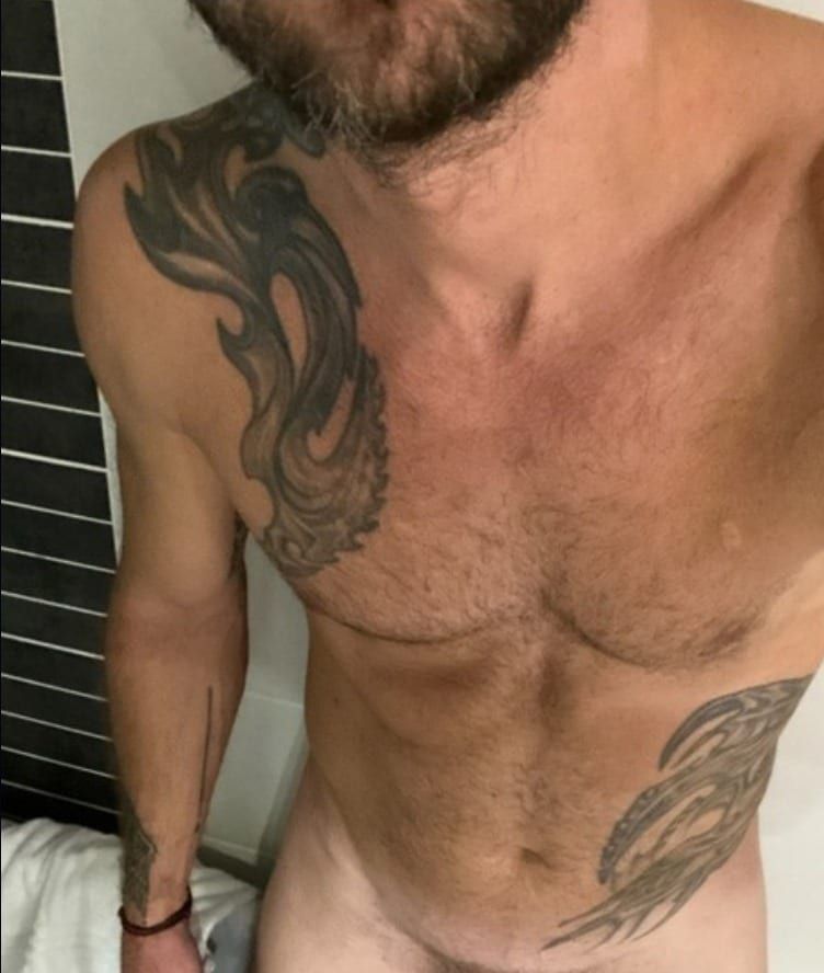 Jean-cyrille - Sites gay à Unterägeri Profil de Jean-cyrille, 26 ans, Sites gay à Unterägeri (Zoug)