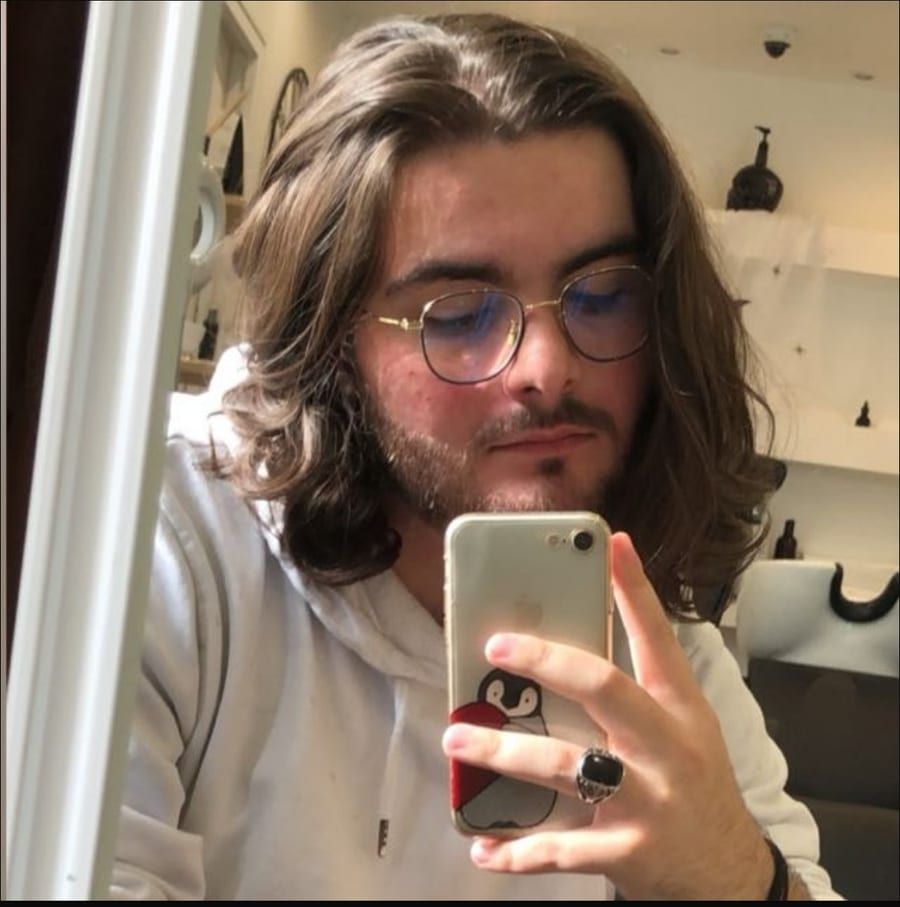 Kheireddine - Sites gay à Champoussin Profil de Kheireddine, 25 ans, Sites gay à Champoussin (Valais)