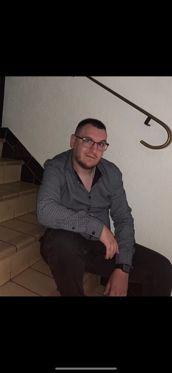 Profil de Raba, 41 ans, Sites gay à Vilars NE (Neuchâtel)