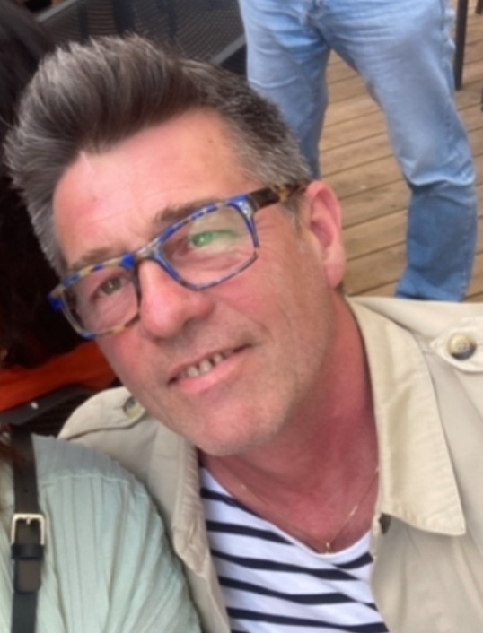 Djino - Sites gay à Vernier Profil de Djino, 30 ans, Sites gay à Vernier (Genève)