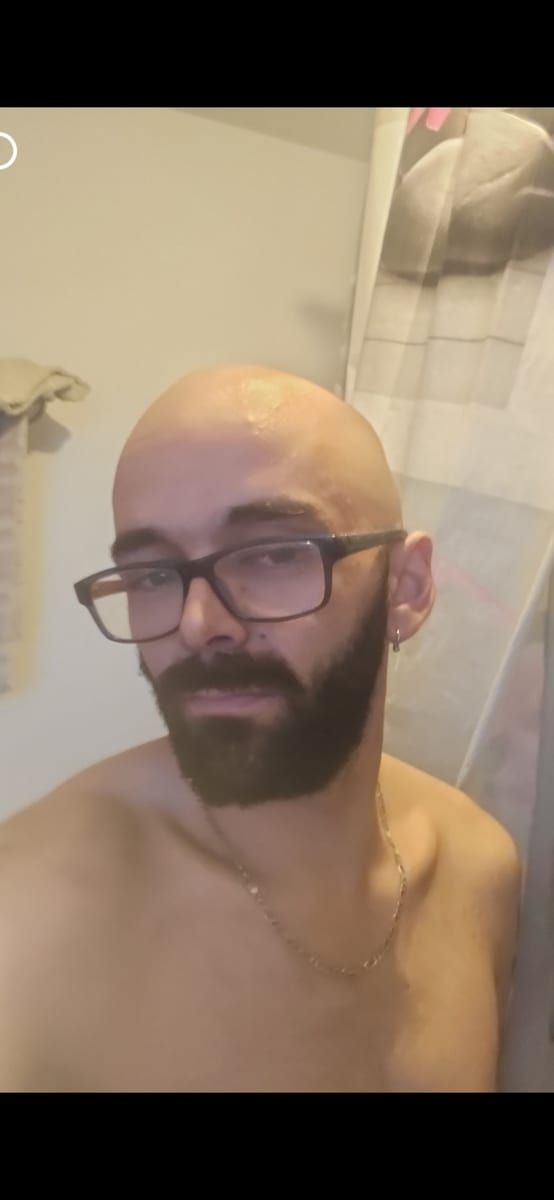 Terry - Sites gay à Mörigen Profil de Terry, 44 ans, Sites gay à Mörigen (Berne)
