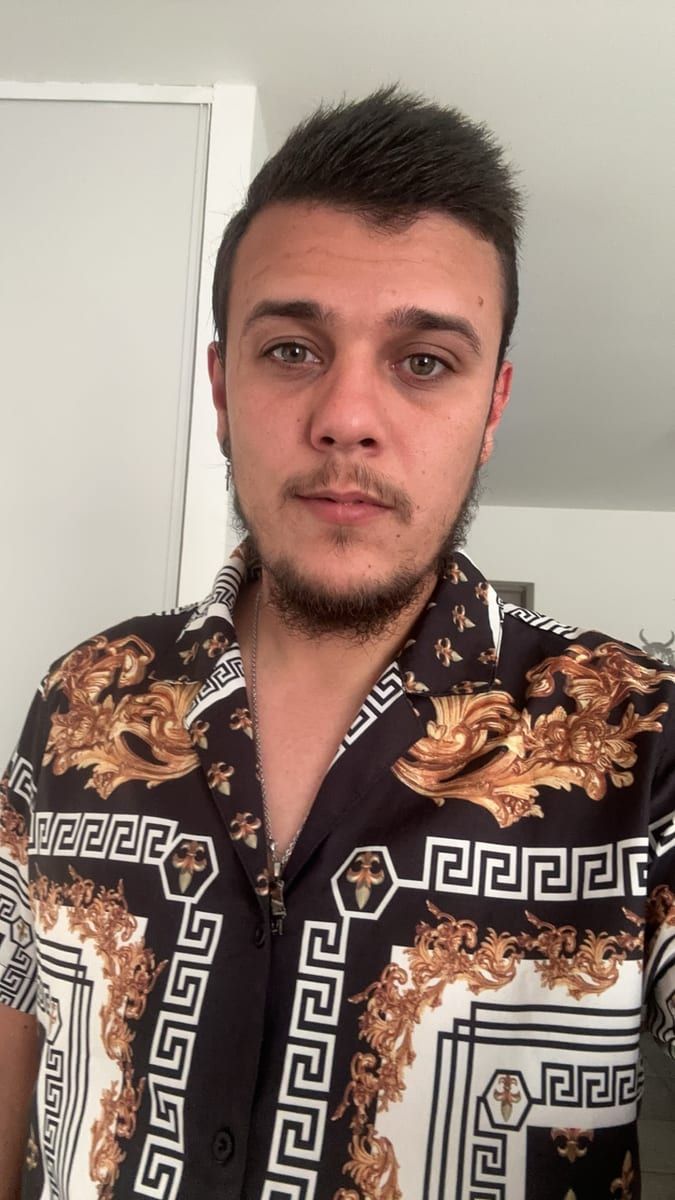 Asher - Sites gay à Bowil Profil de Asher, 30 ans, Sites gay à Bowil (Berne)