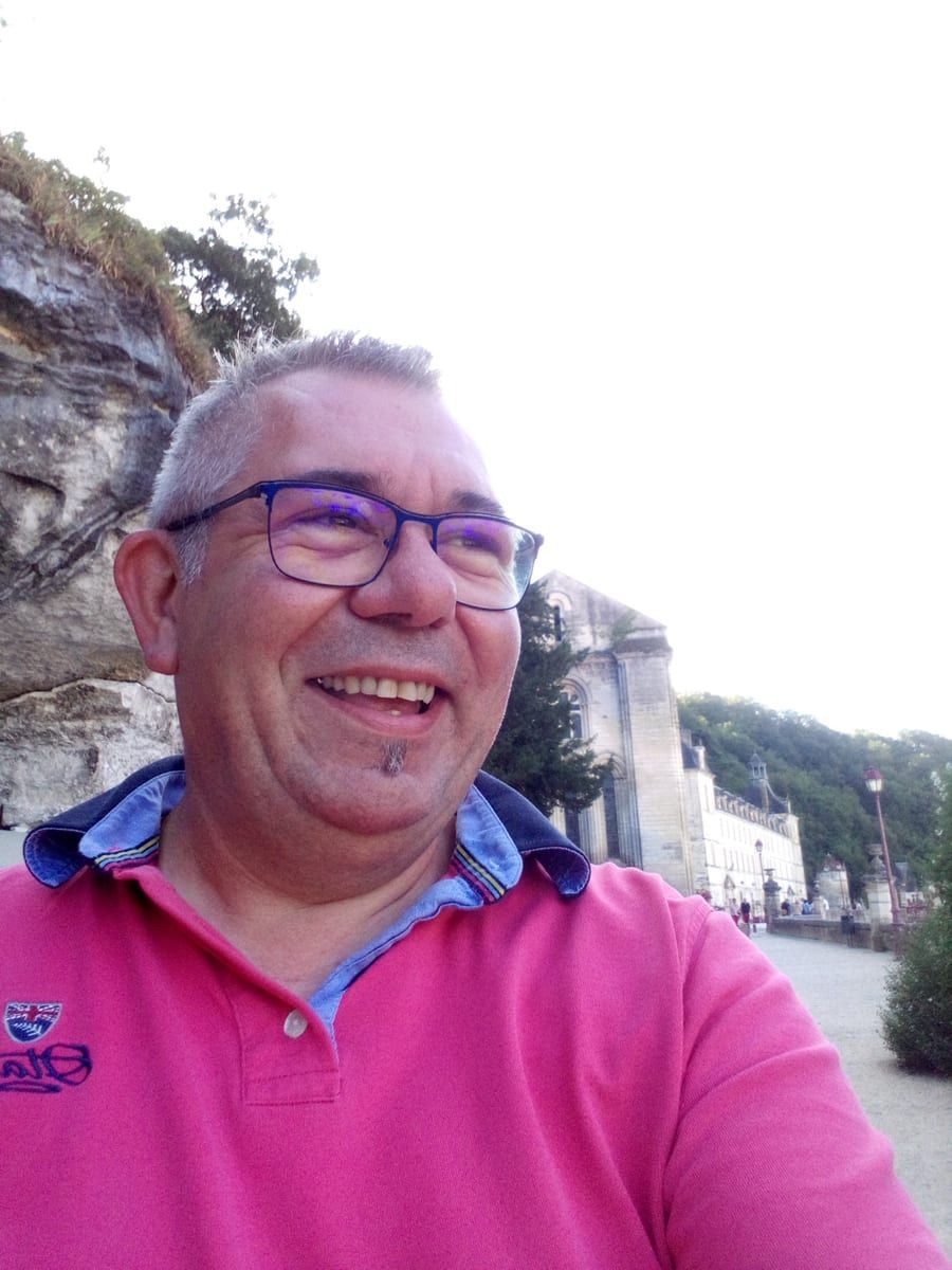 Karamoko - Sites gay à Campascio Profil de Karamoko, 34 ans, Sites gay à Campascio (Grisons)