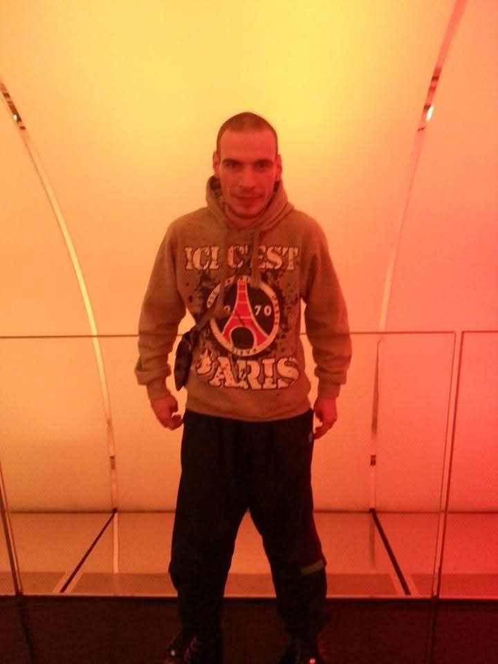 Bocar - Sites gay à Sonvilier Profil de Bocar, 24 ans, Sites gay à Sonvilier (Berne)