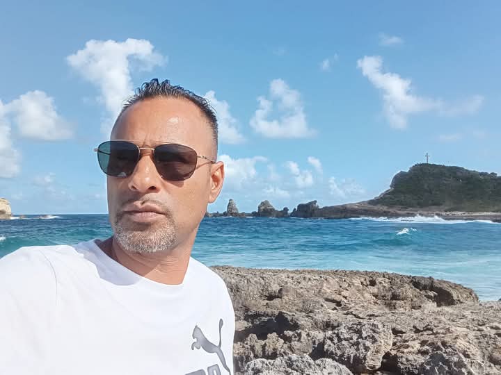 Egan - Sites gay à Bever Profil de Egan, 30 ans, Sites gay à Bever (Grisons)