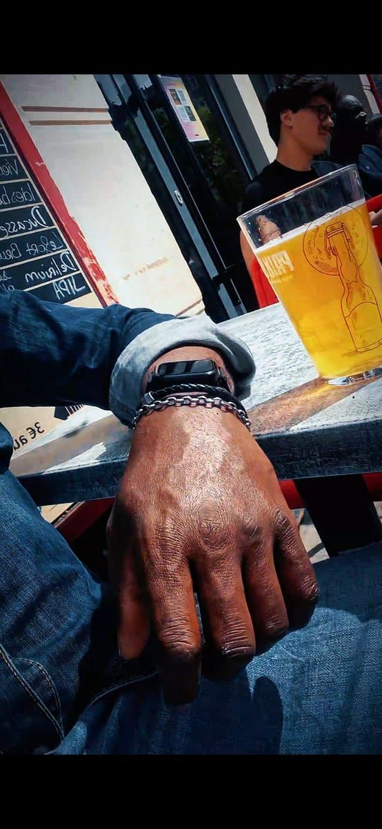 Mouner - Sites gay à Mathod Profil de Mouner, 40 ans, Sites gay à Mathod (Vaud)