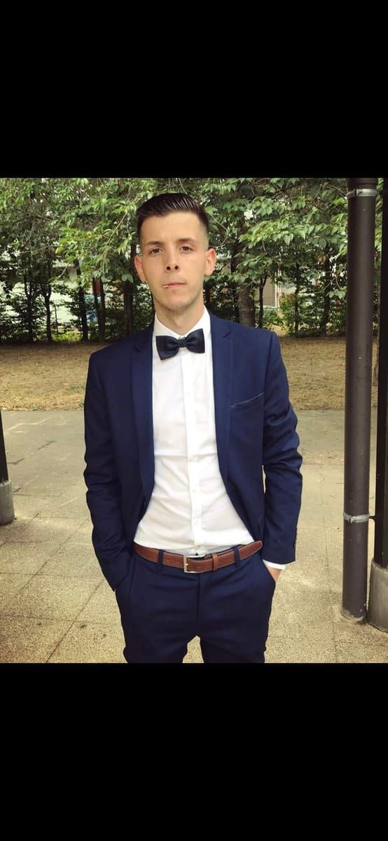 Kandjoura - Sites gay à Cudrefin Profil de Kandjoura, 28 ans, Sites gay à Cudrefin (Vaud)