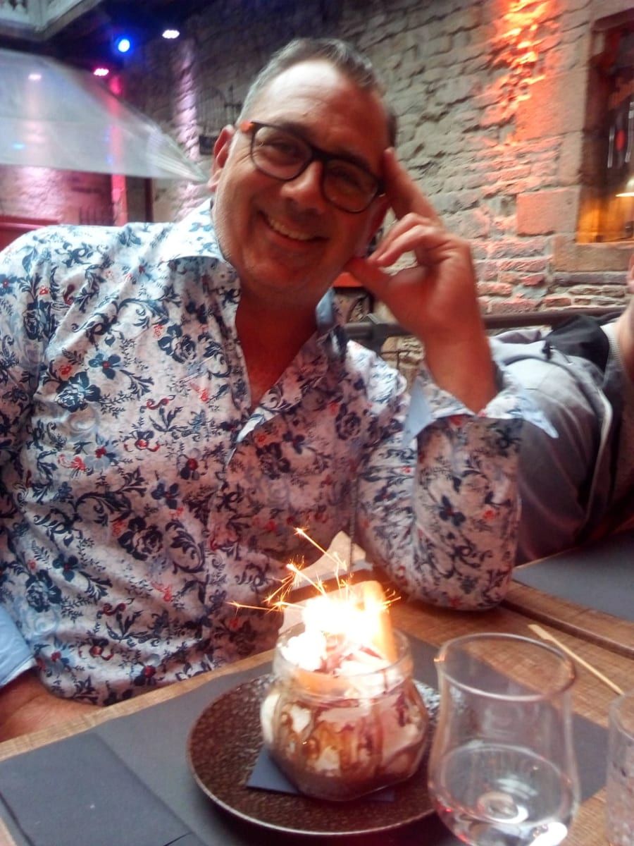 Sloan - Sites gay à Chamoson Profil de Sloan, 44 ans, Sites gay à Chamoson (Valais)