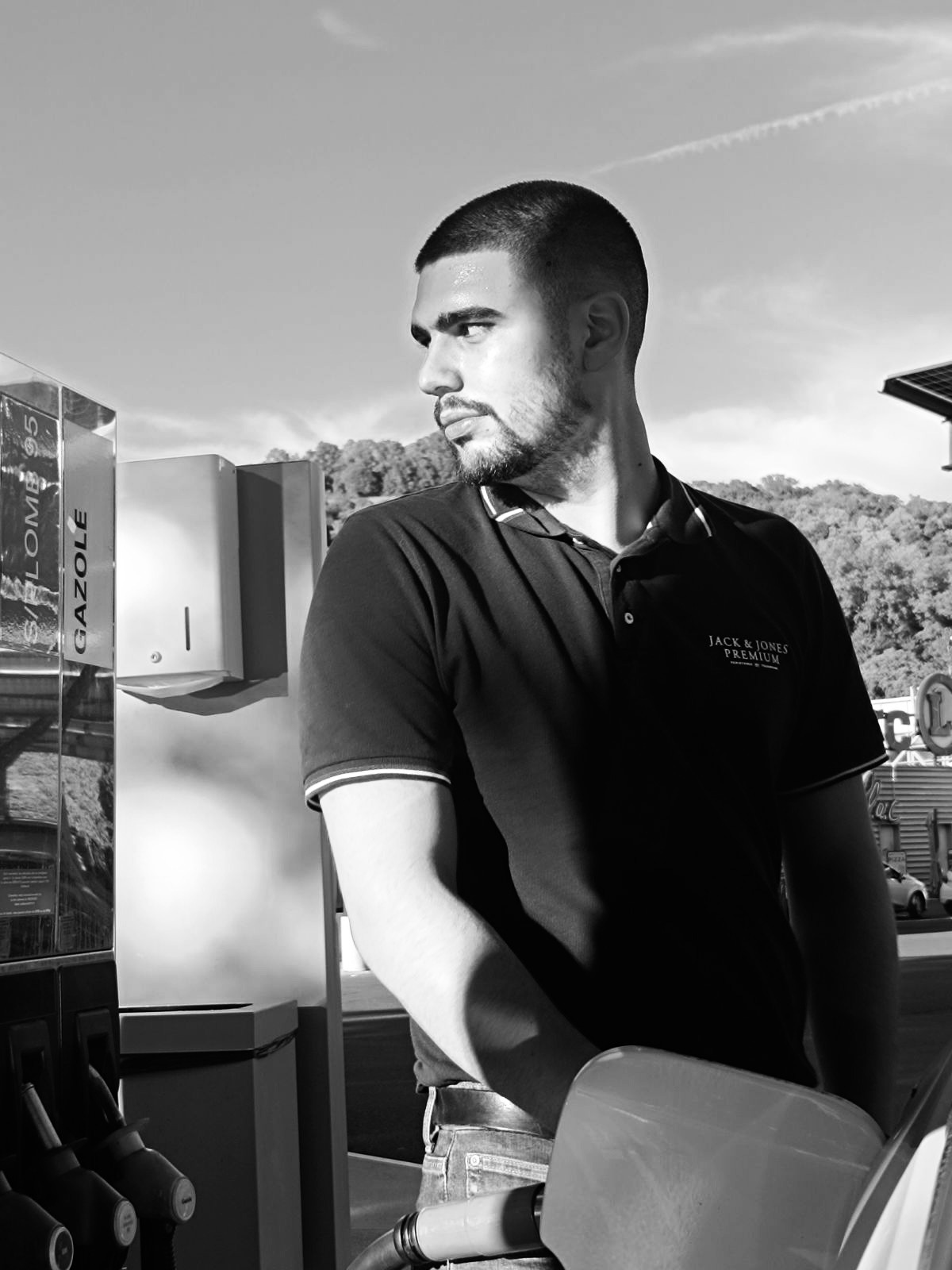 Abdelwahid - Sites gay à Bettingen Profil de Abdelwahid, 23 ans, Sites gay à Bettingen (Bâle-Ville)