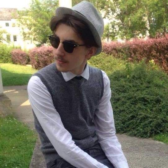 Oussam - Sites gay à Denges Profil de Oussam, 45 ans, Sites gay à Denges (Vaud)