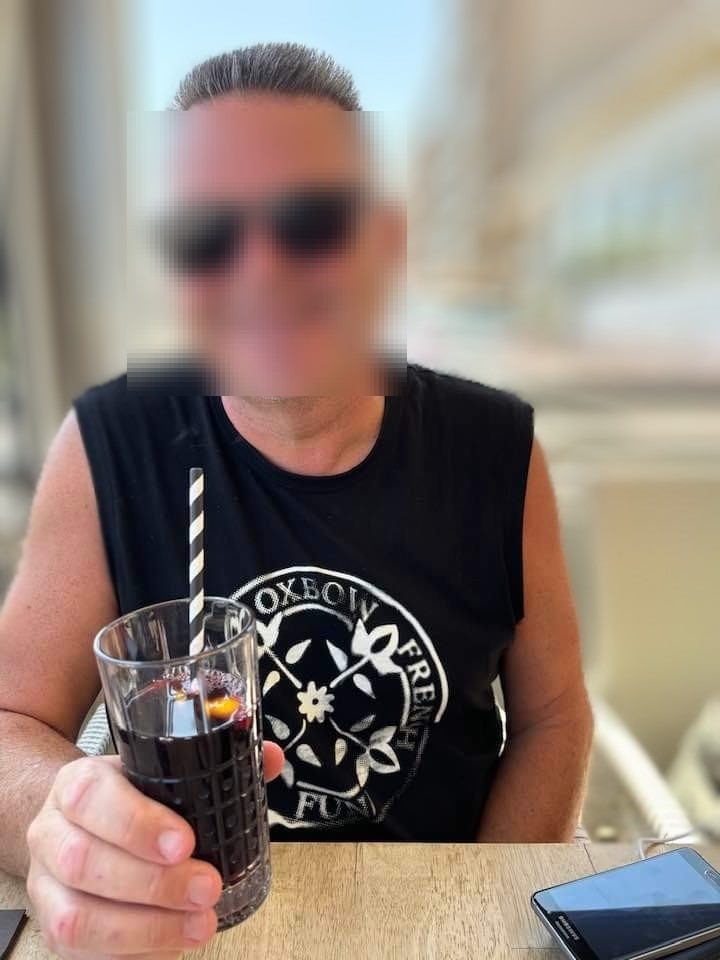 Scott - Sites gay à Penthaz Profil de Scott, 22 ans, Sites gay à Penthaz (Vaud)