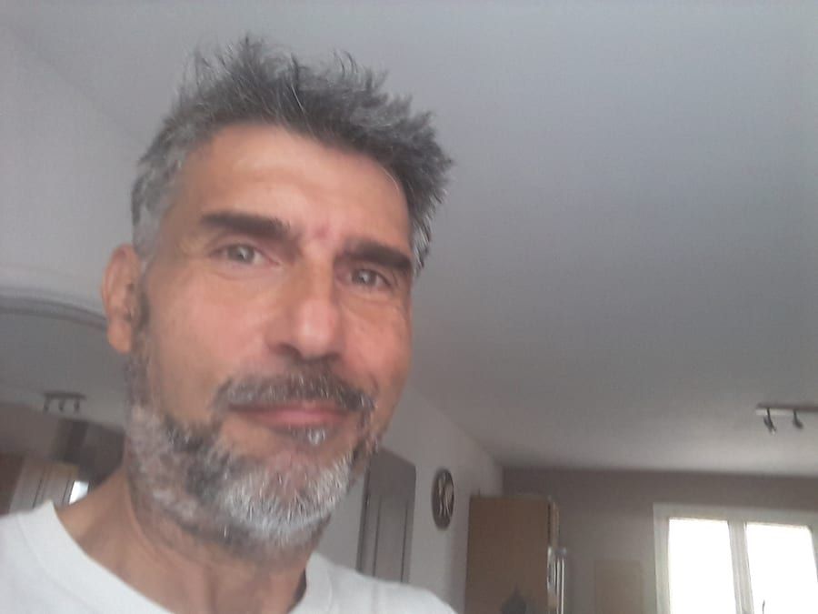 Nils - Sites gay à Wirzweli Profil de Nils, 42 ans, Sites gay à Wirzweli (Nidwald)