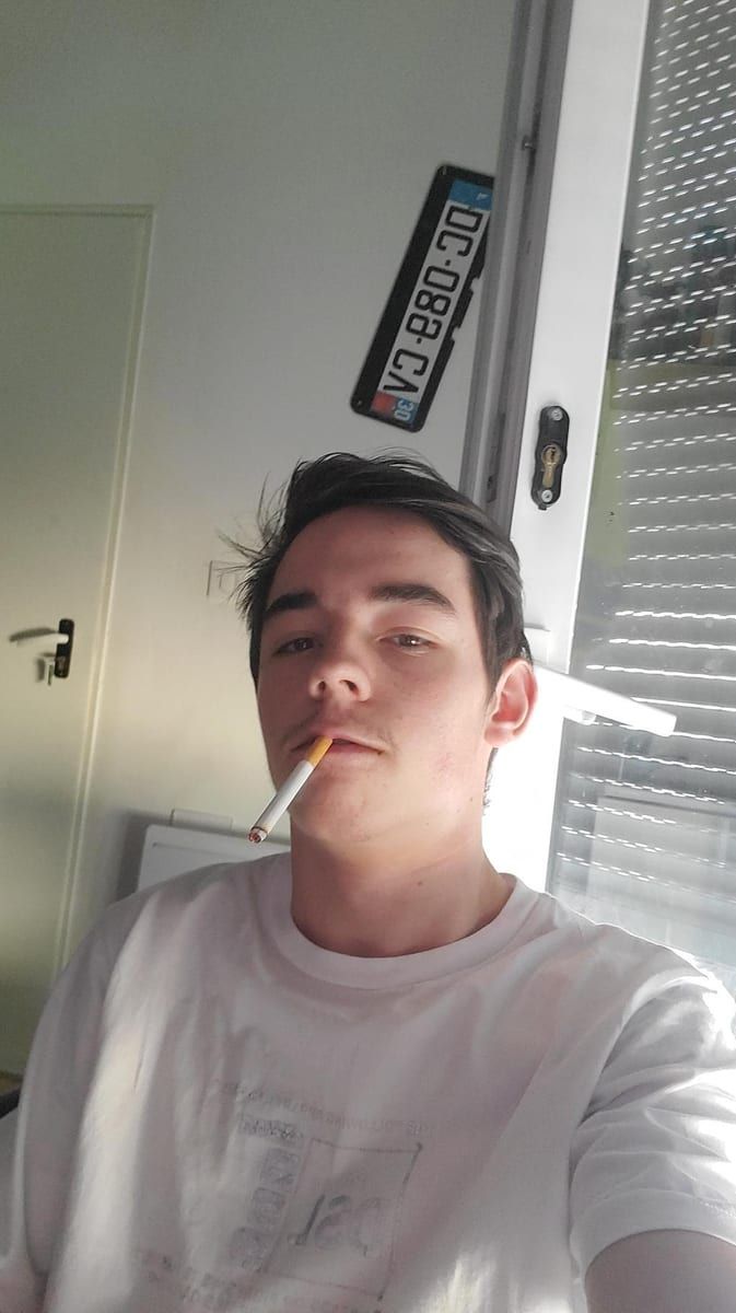 Profil de Candide, 34 ans, Sites gay à Frasses (Fribourg)