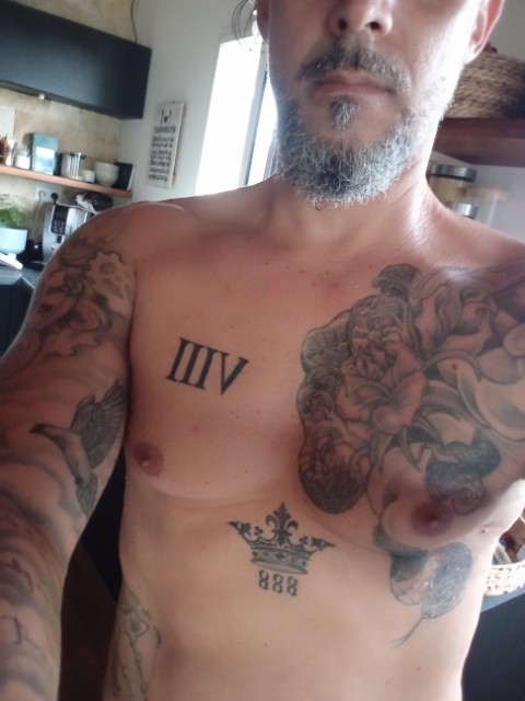 Ioritz - Sites gay à Lavin Profil de Ioritz, 24 ans, Sites gay à Lavin (Grisons)